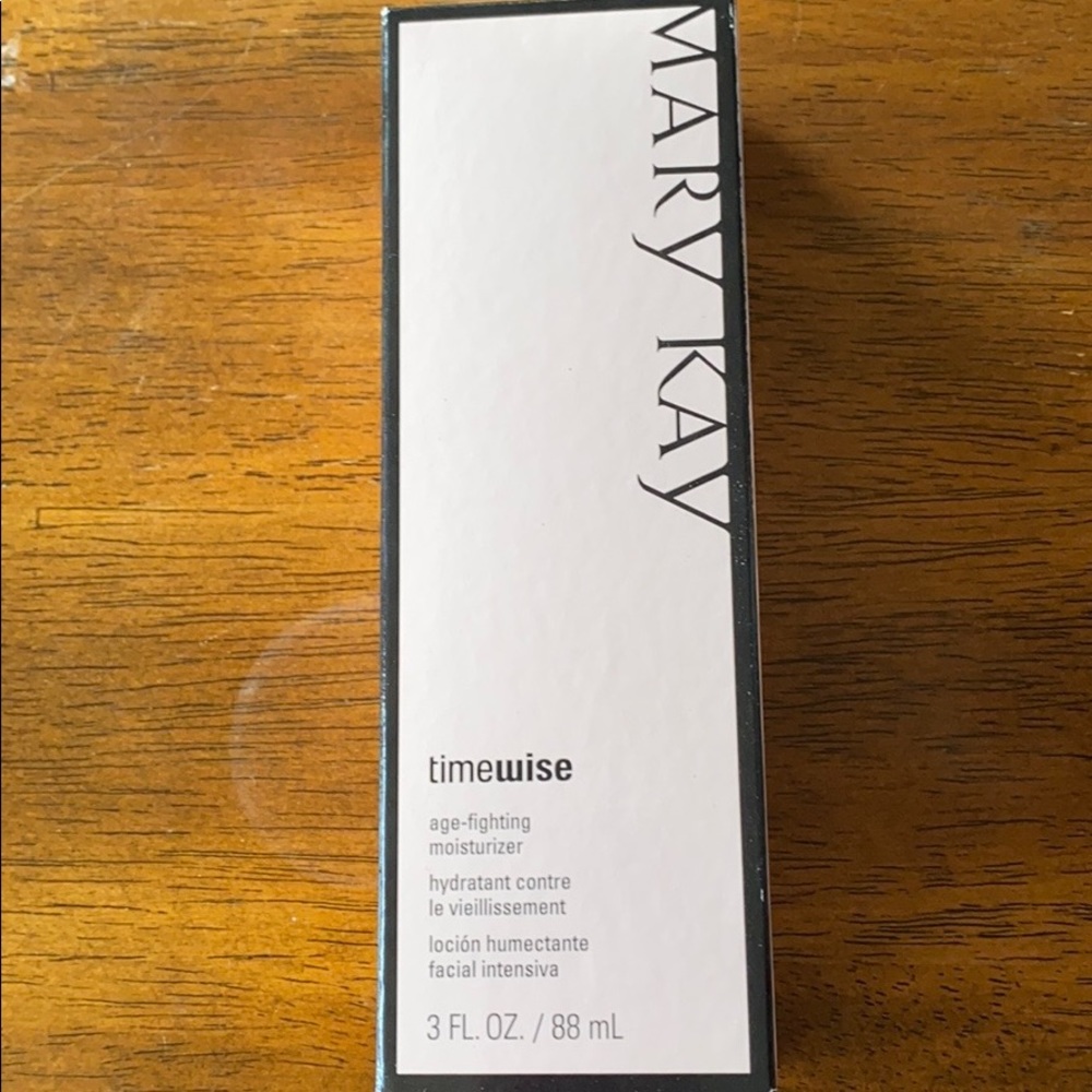 Mary Kay age fighting moisturizer